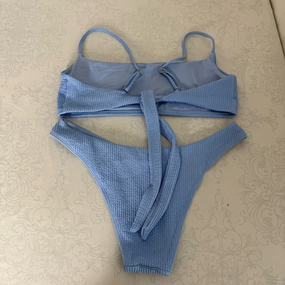 Monday Swimwear Bahamas Swim Top Size V